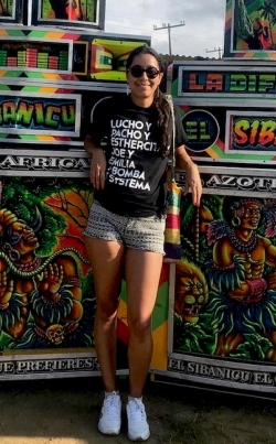 sLA NINA GINA